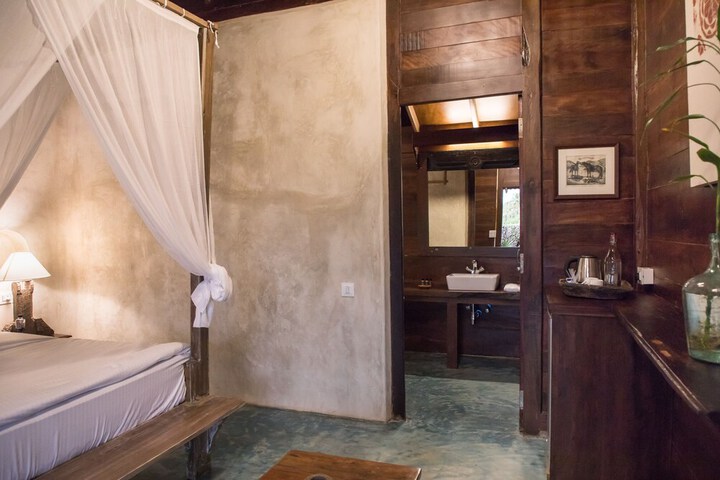 Room 21 of 39