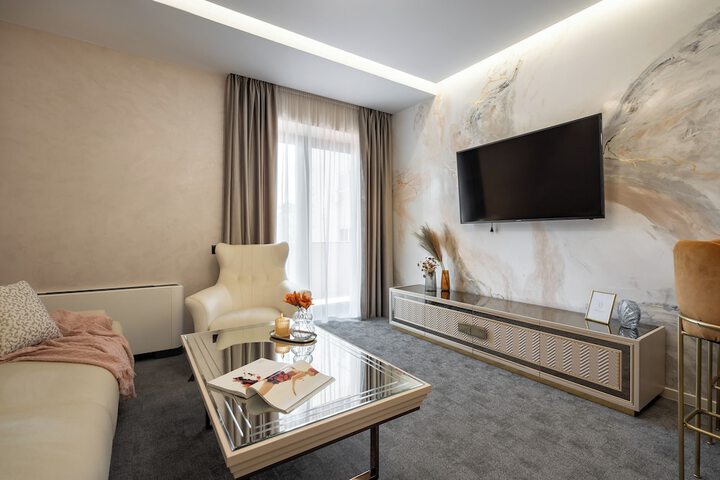 Room 340 of 552