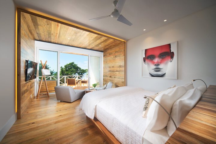 Room 20 of 99