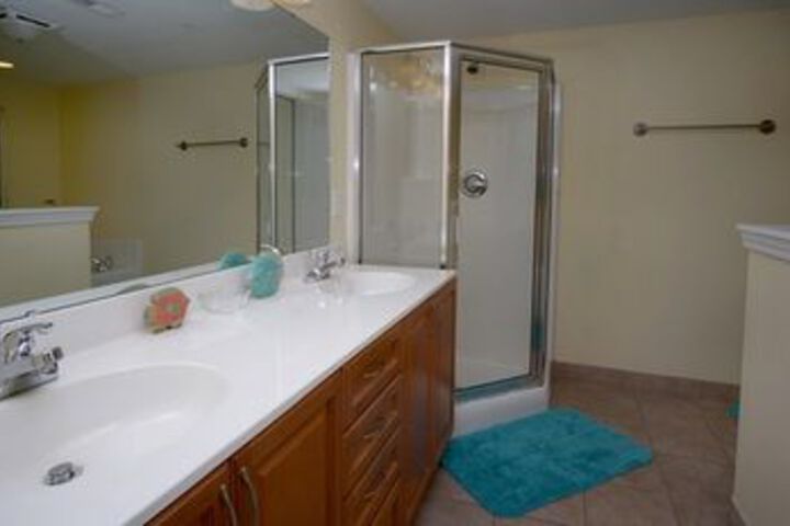 Room 4 of 21