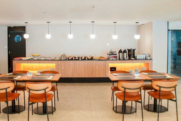 Dining Photos