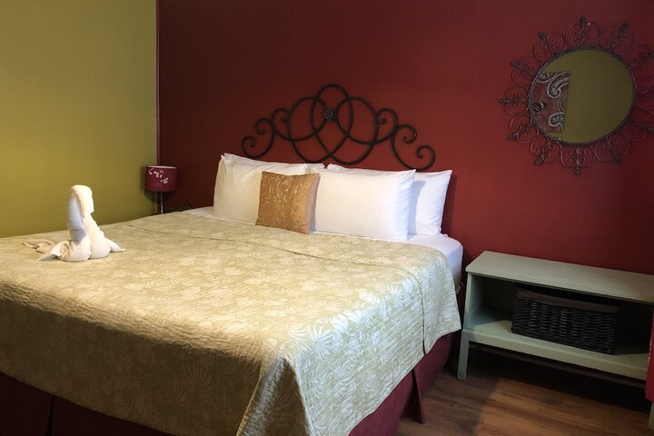 Room 17 of 30