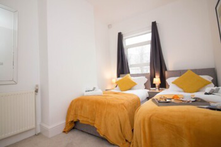 Room 8 of 31