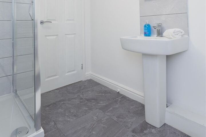 Live in Leeds Grange Apartments Image 9