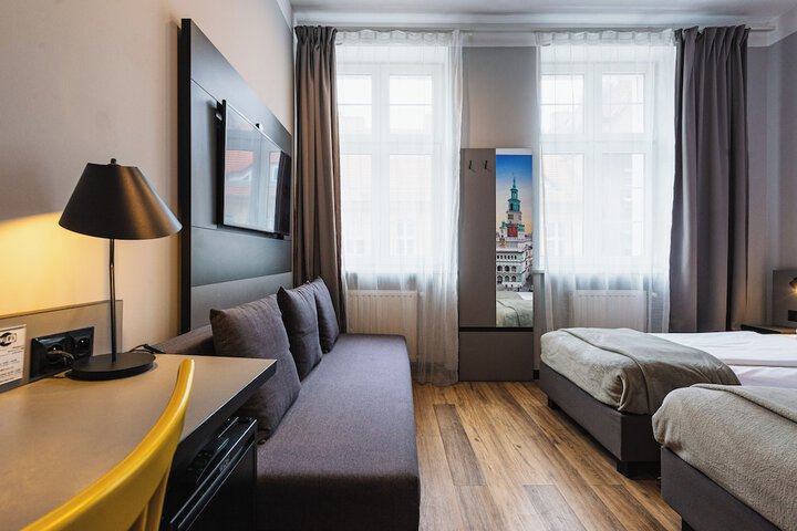 Room 41 of 65