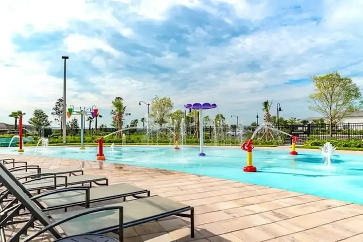 Pool 16 of 25