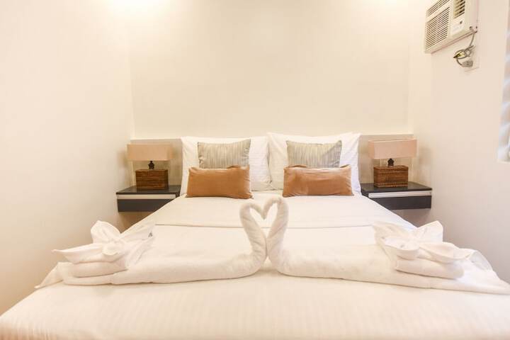 Room 4 of 17