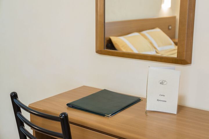 Room 12 of 45