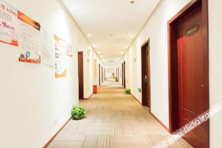 Hotel Interior 15 of 24