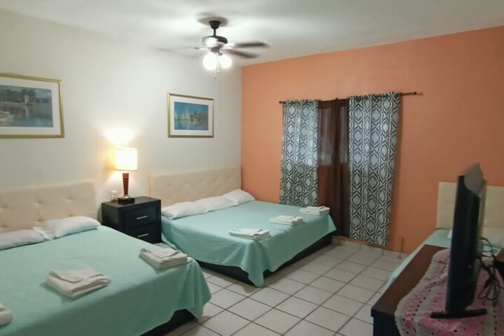 Room 14 of 104