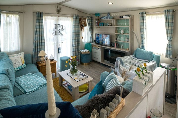 Room 14 of 42