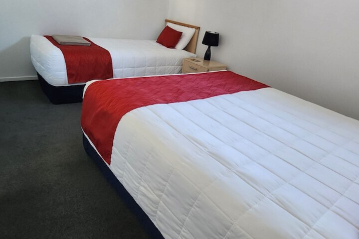Room 8 of 63