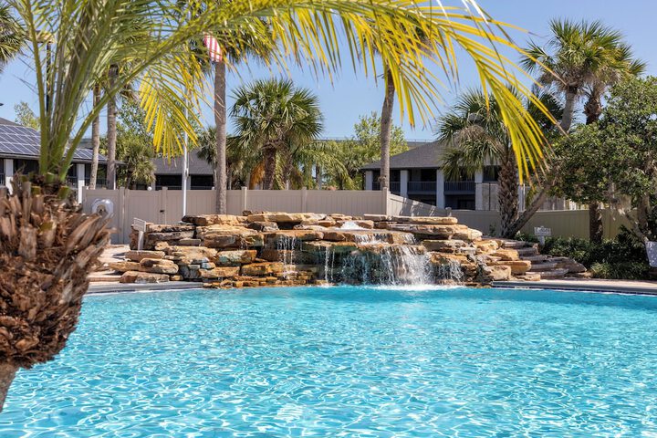 Pool 33 of 50