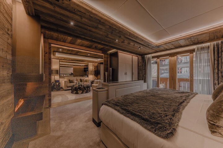 Room 20 of 90