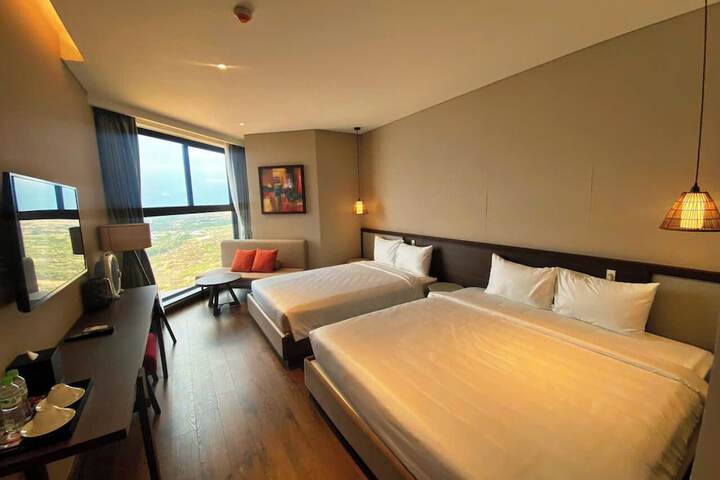 Room 35 of 63