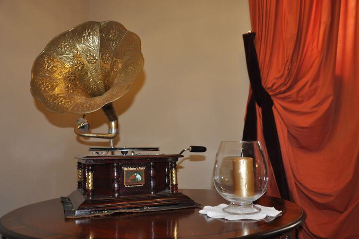 Guest Lobby