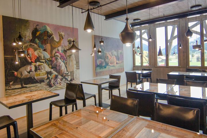 Dining 44 of 126