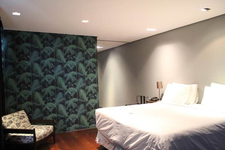 Room 10 of 23