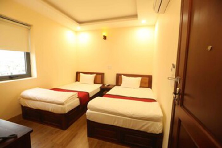 Room 16 of 34