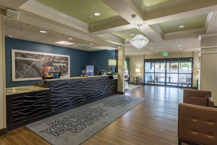 Hotel Interior 4 of 45