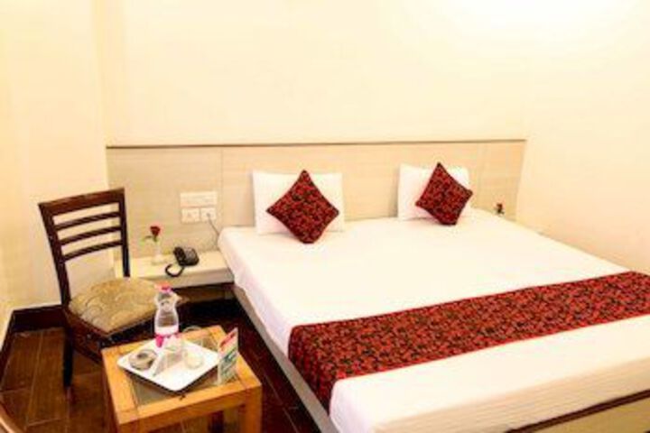 Room 6 of 22