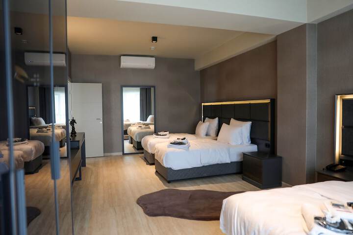Room 12 of 42