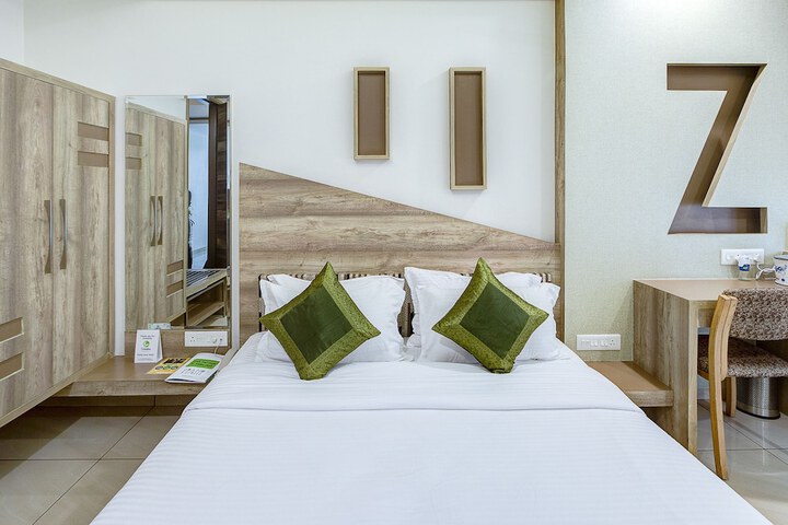 Room 8 of 31