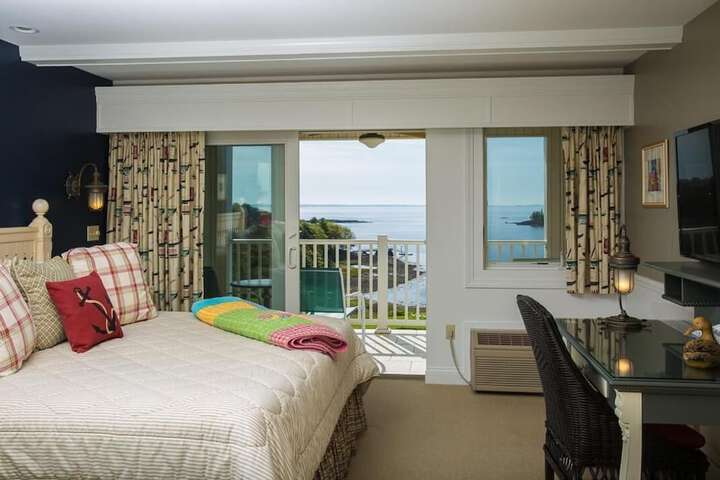 Room 16 of 52