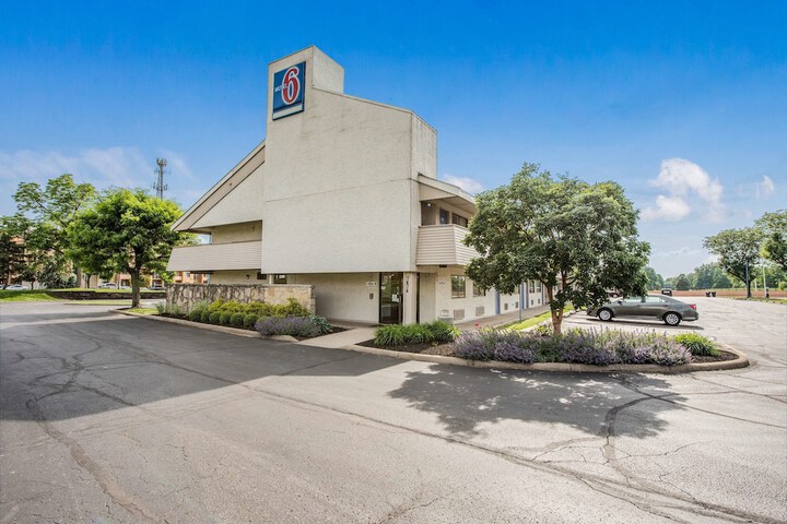 Motel 6 Worthington Oh 4442 Columbus 7474 North High 43235