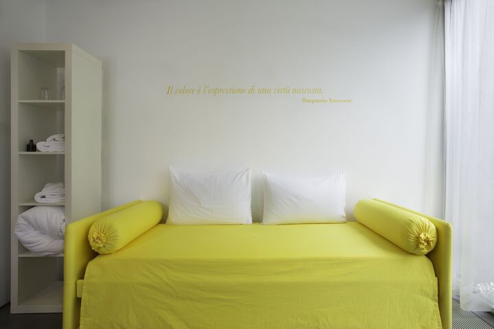 Room 25 of 44