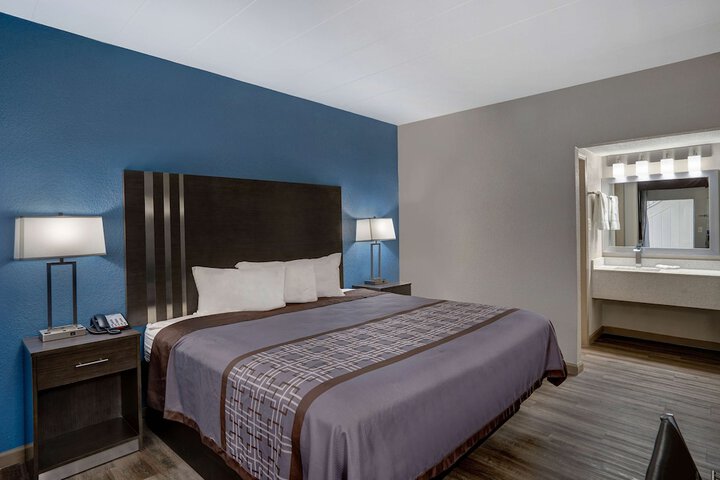 Room 29 of 43