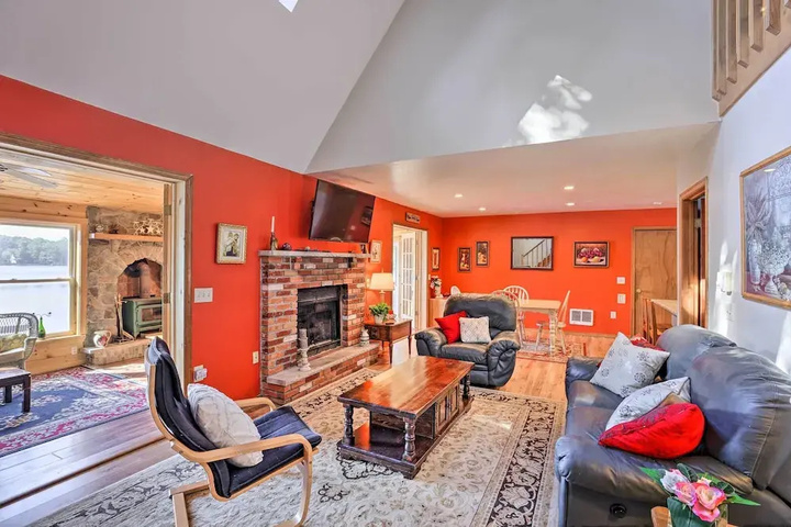Photo of Lakefront Retreat w / Dock & Yard in Tobyhanna!