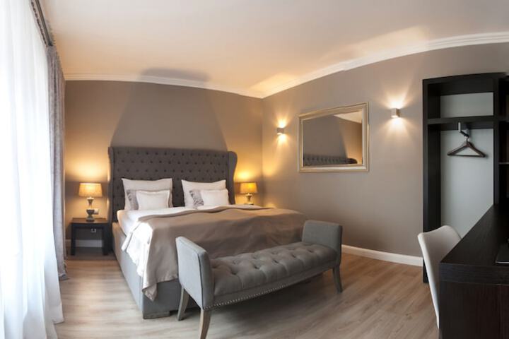 Room 15 of 55