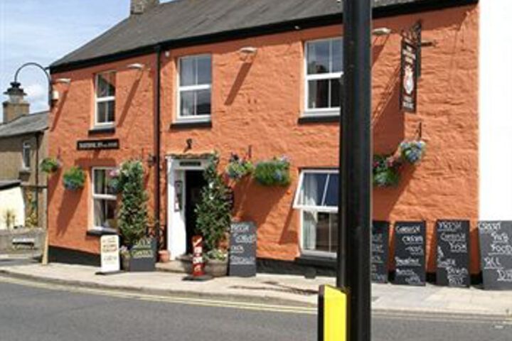 Tavistock Arms Hotel