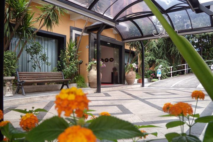 Astor Hotel in Frosinone