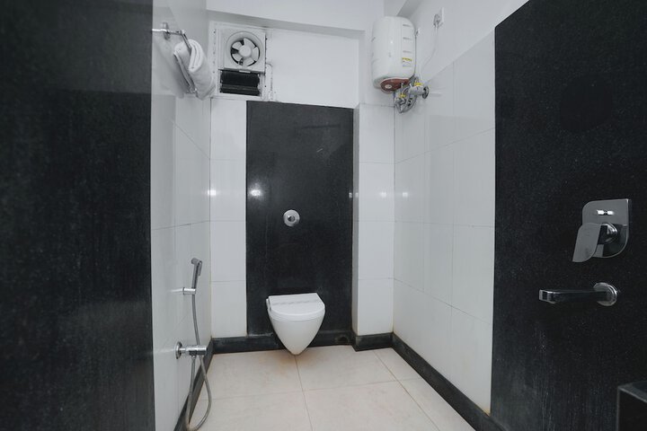 Room 55 of 80