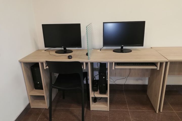 Business Center 20 of 23