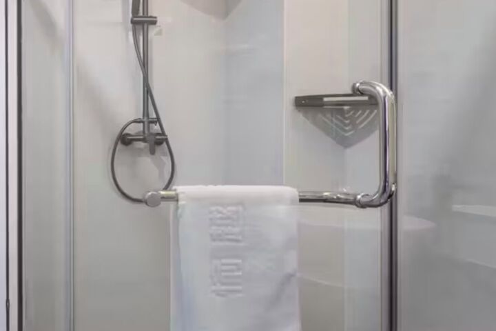 Room 5 of 21