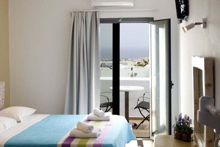Room 15 of 83
