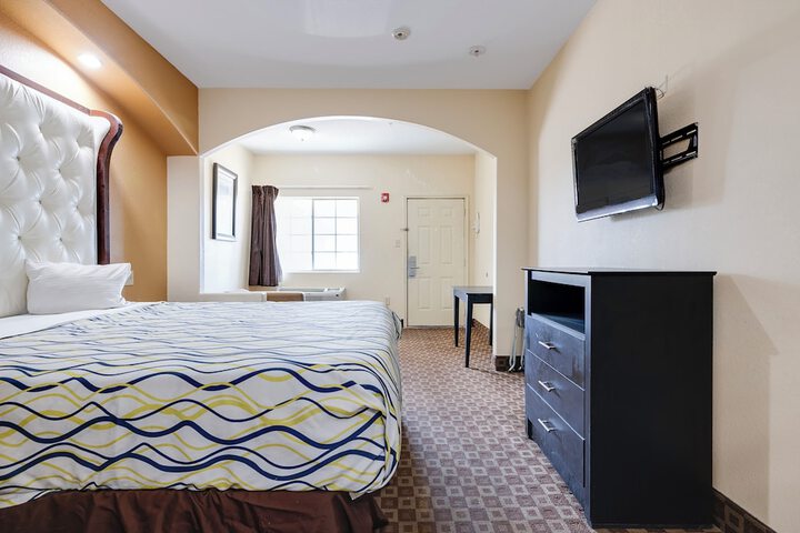 Room 19 of 48