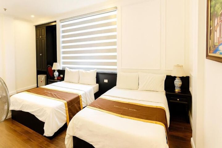 Room 2 of 27