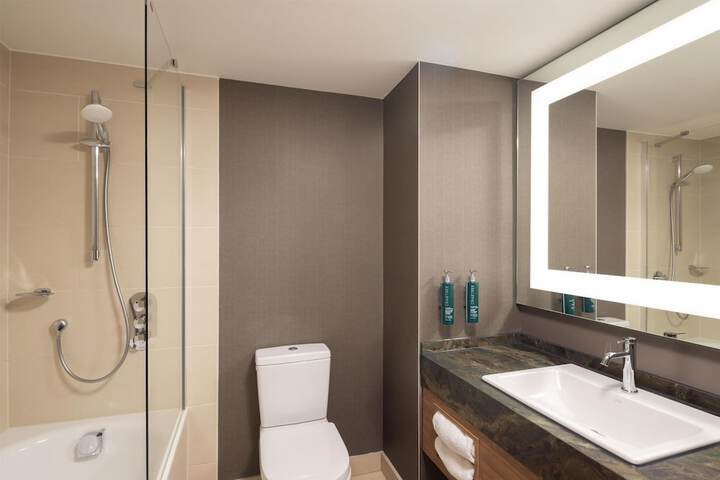 Room 92 of 146