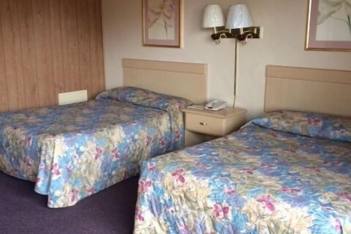 Room 10 of 53