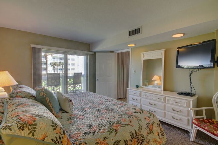 Room 3 of 36