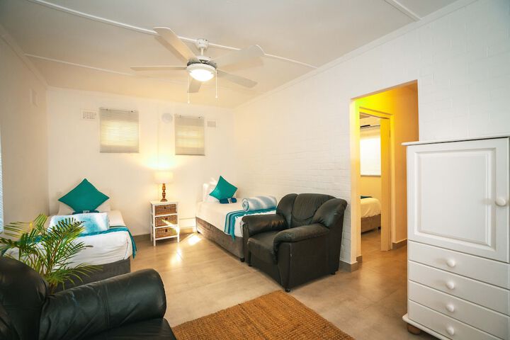 Room 32 of 69