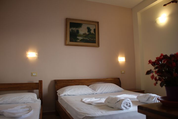 Room 15 of 29