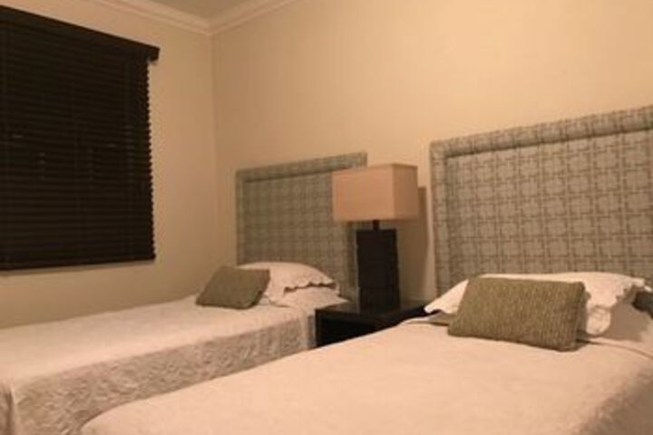 Room 15 of 33