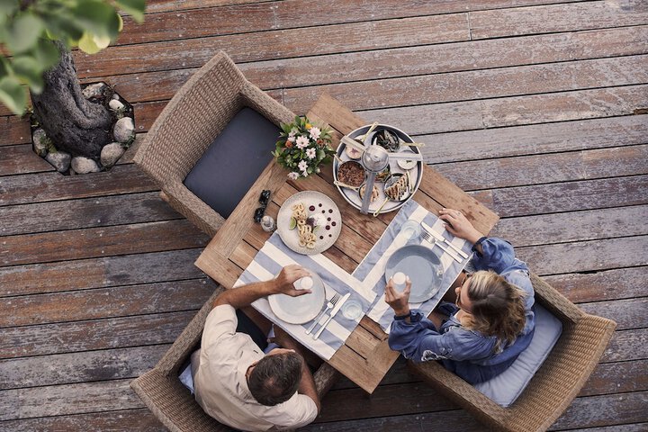 Dining 200 of 247