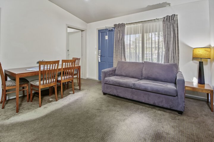 Room 46 of 90