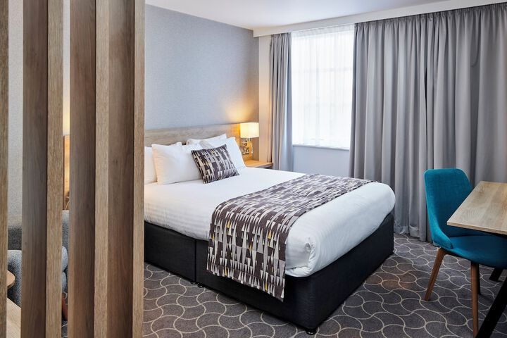 Room 21 of 60